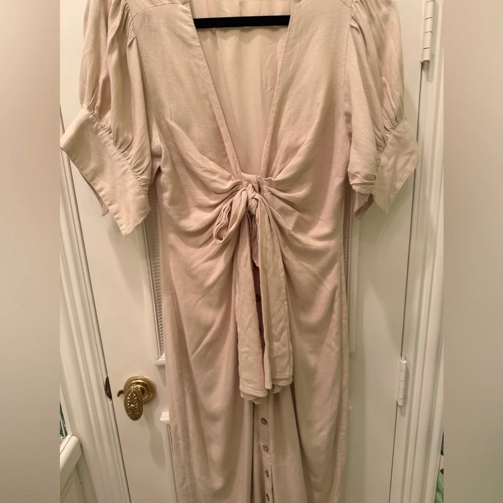 Free People questions leave